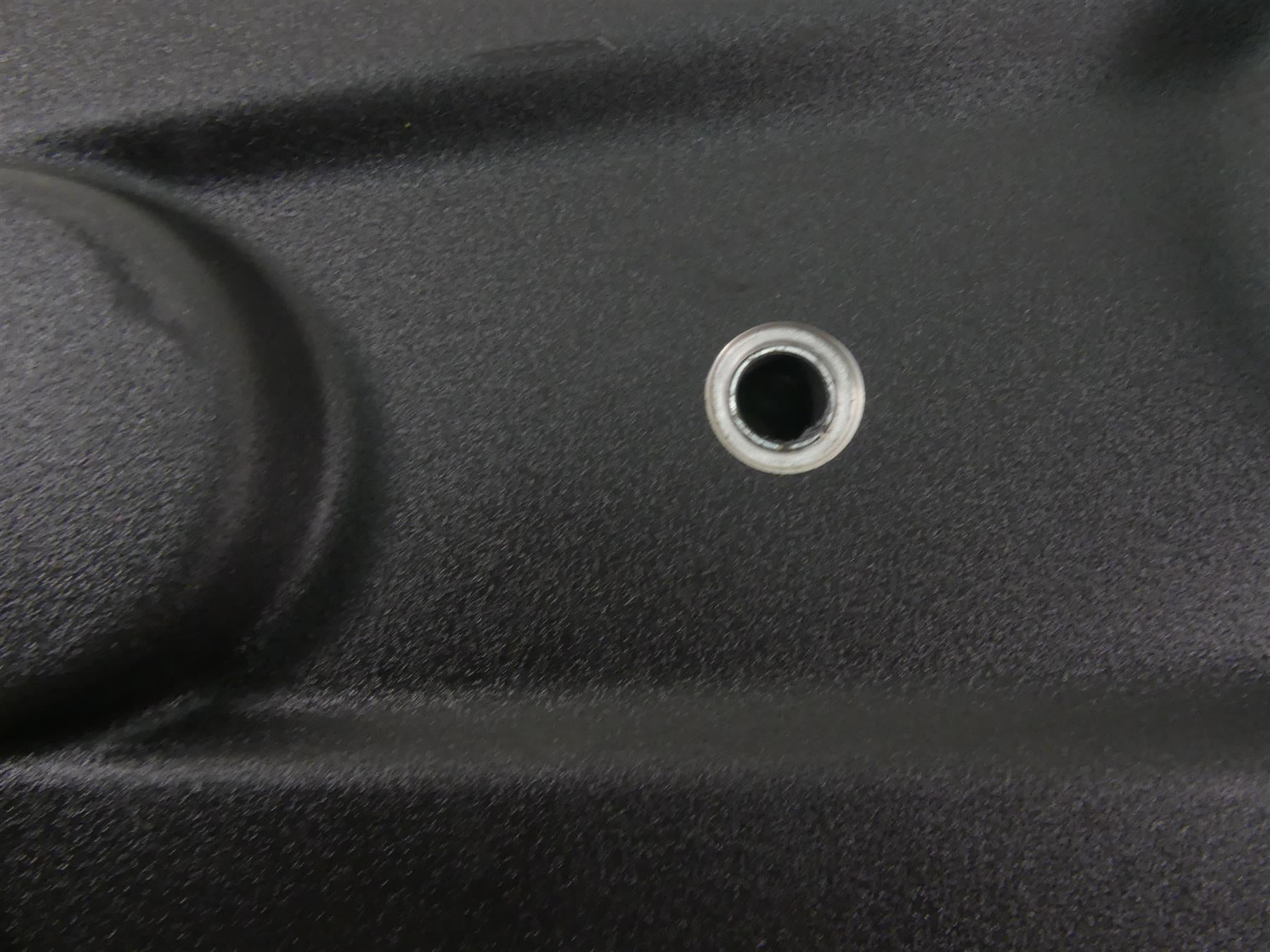2018 Harley Softail FXBB Street Bob Outer Primary Drive Clutch Cover 25700607 {{ shop.shopifyCountryName }} - Mototech271
