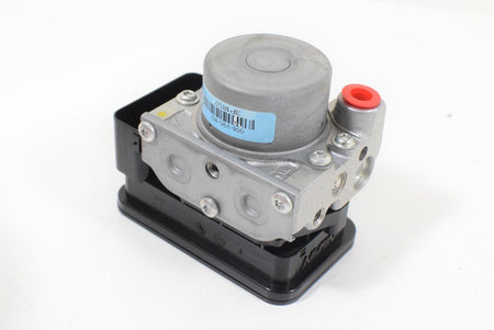 2013 Triumph Street Triple 675 R NISSIN ABS Brake Module Pump Unit T2021487 {{ shop.shopifyCountryName }} - Mototech271