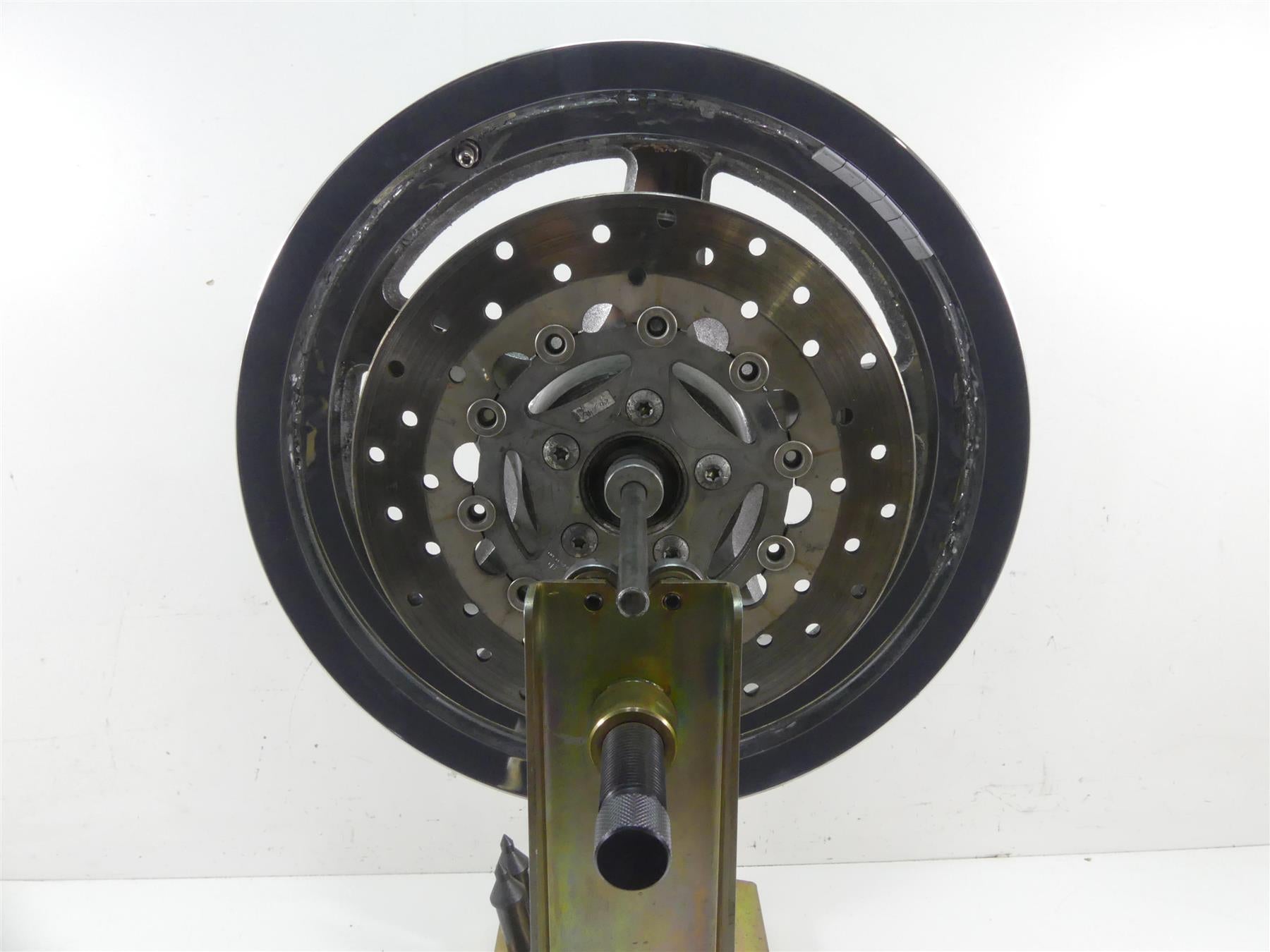 2005 Harley Touring CVO FLHTCSE Electra Glide Rear Wheel Rim 16x3 43846-02A {{ shop.shopifyCountryName }} - Mototech271