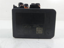 Load image into Gallery viewer, 2017 Triumph Thruxton 1200R Abs Brake Pump Module Unit T2021931 | Mototech271
