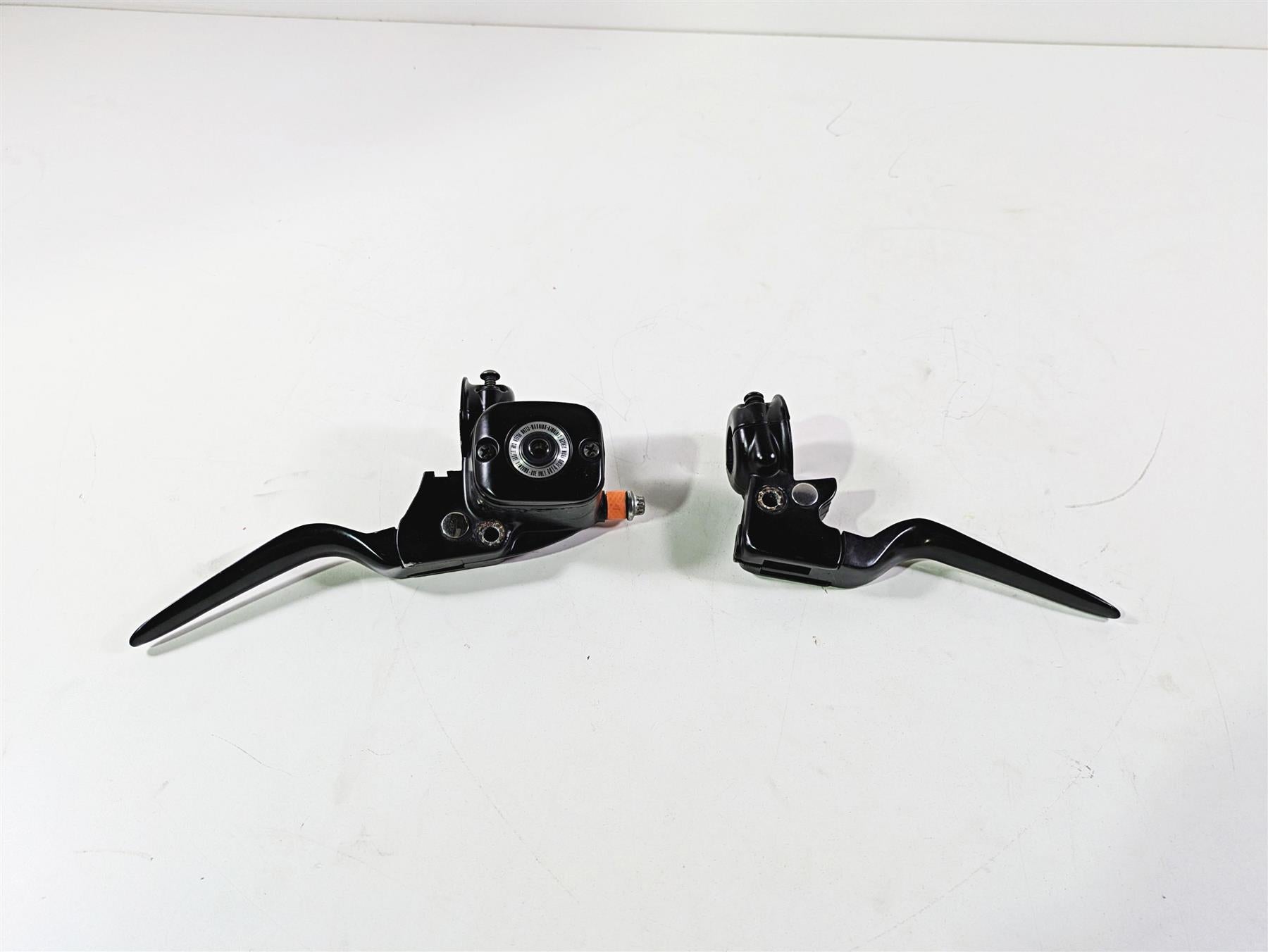 2014 Harley FXDL Dyna Low Rider Front Brake Master Cylinder 11/16" Set 45170-08F {{ shop.shopifyCountryName }} - Mototech271