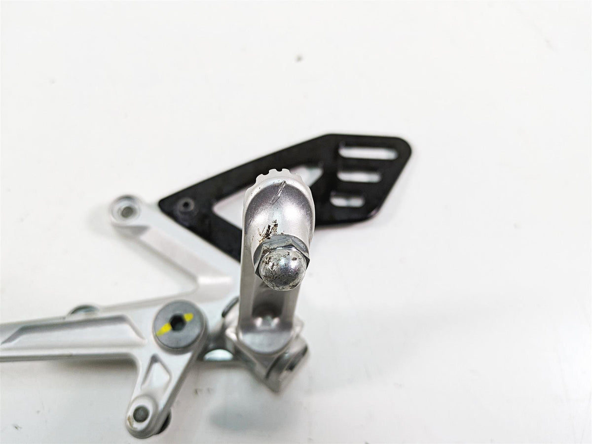 2020 Aprilia Tuono V4 Factory Left Front Footpeg & Shifter 897829 {{ shop.shopifyCountryName }} - Mototech271