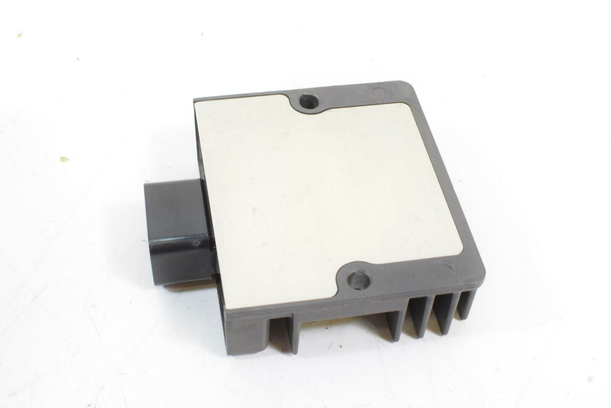 2018 Kawasaki EX650 Ninja Rectifier Voltage Regulator 21066-0750 {{ shop.shopifyCountryName }} - Mototech271