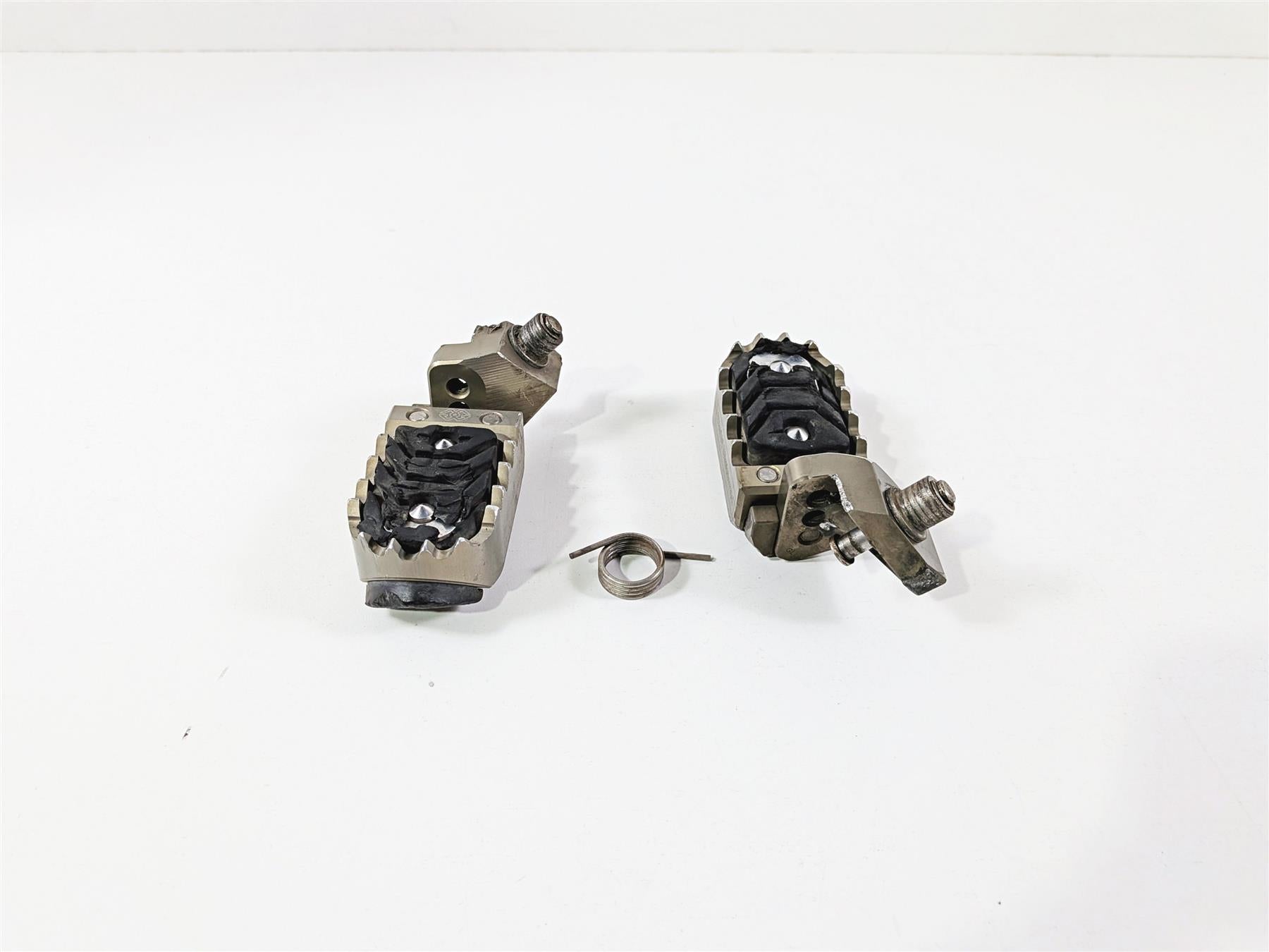 2015 BMW R1200GS K50 Adjustable Rider Footpeg Foot Peg Set {{ shop.shopifyCountryName }} - Mototech271