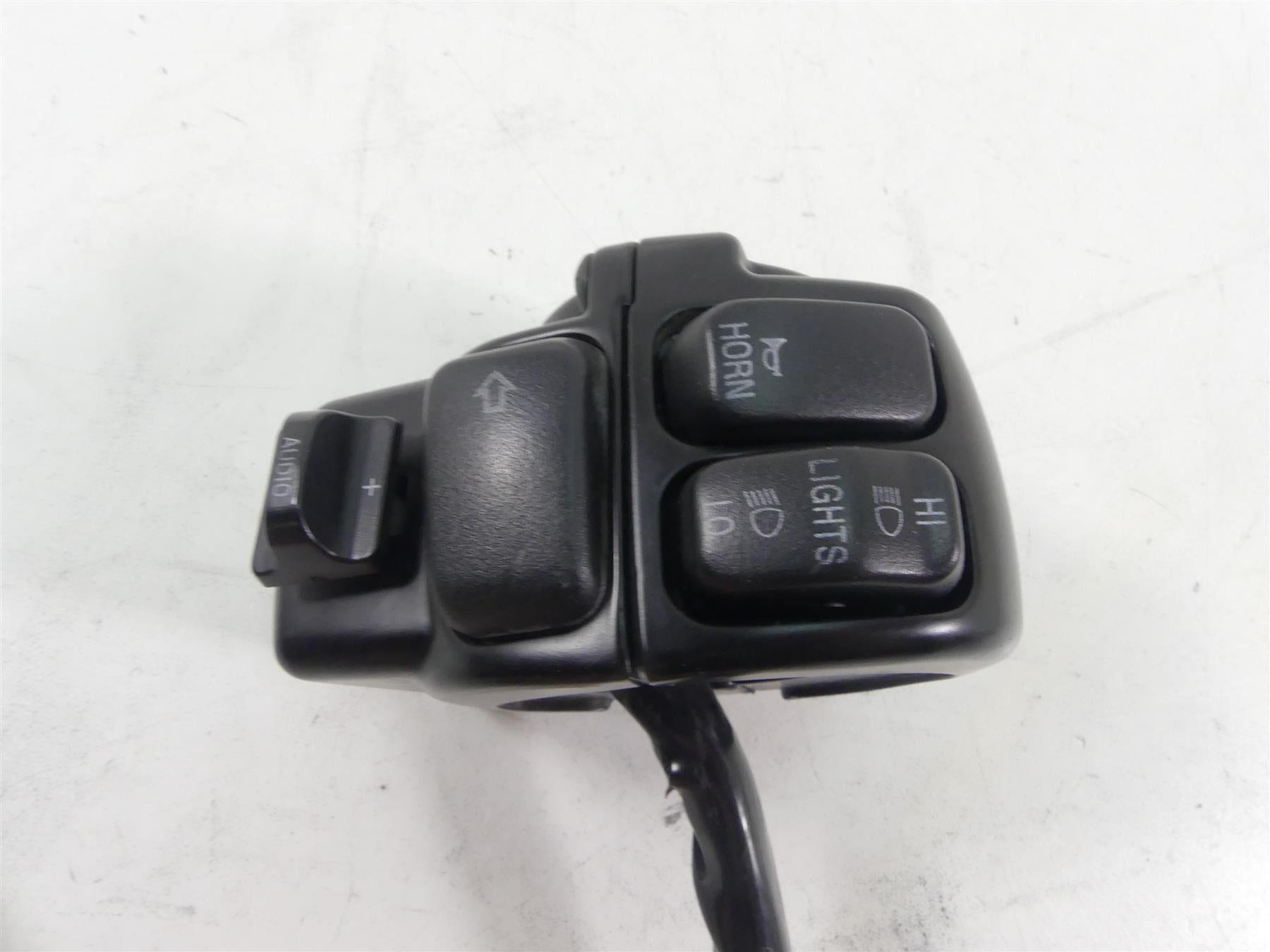 2012 Harley Touring FLHX Street Glide Left Hand Audio Control Switch 71682-06 {{ shop.shopifyCountryName }} - Mototech271