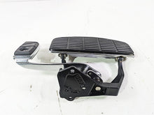 Load image into Gallery viewer, 2004 Harley Softail FLSTF Fat Boy Right Floorboard Brake Pedal Set 50600026 | Mototech271
