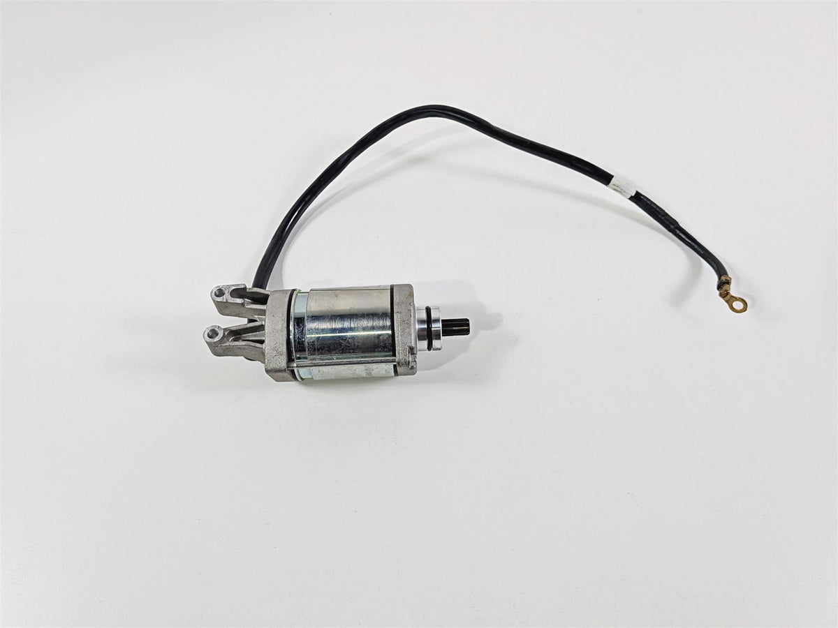 2023 Yamaha MT10 MTN1000 Engine e Starter Motor 2CR-81890-10-00 2CR-81890-11-00 {{ shop.shopifyCountryName }} - Mototech271