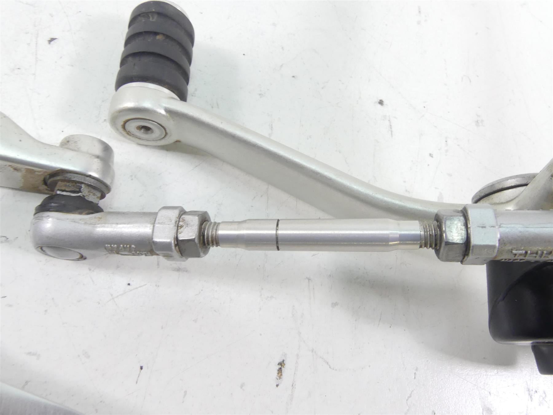 2017 Triumph Thruxton 1200 R Left Front Footpeg Shifter Set T2088079 T2081562 {{ shop.shopifyCountryName }} - Mototech271