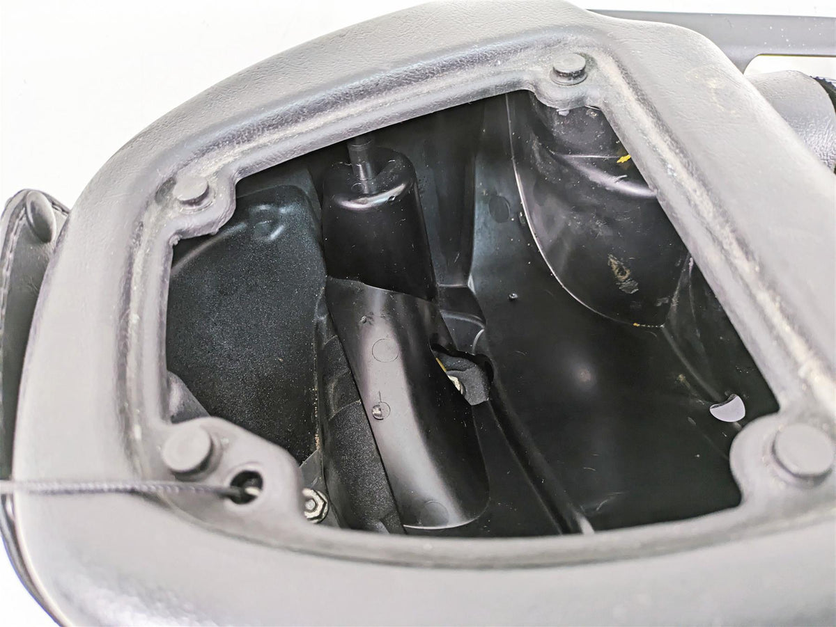2011 Harley Touring FLTRU Road Glide Left Lower Leg Wind Fairing Cover 58816-05 {{ shop.shopifyCountryName }} - Mototech271