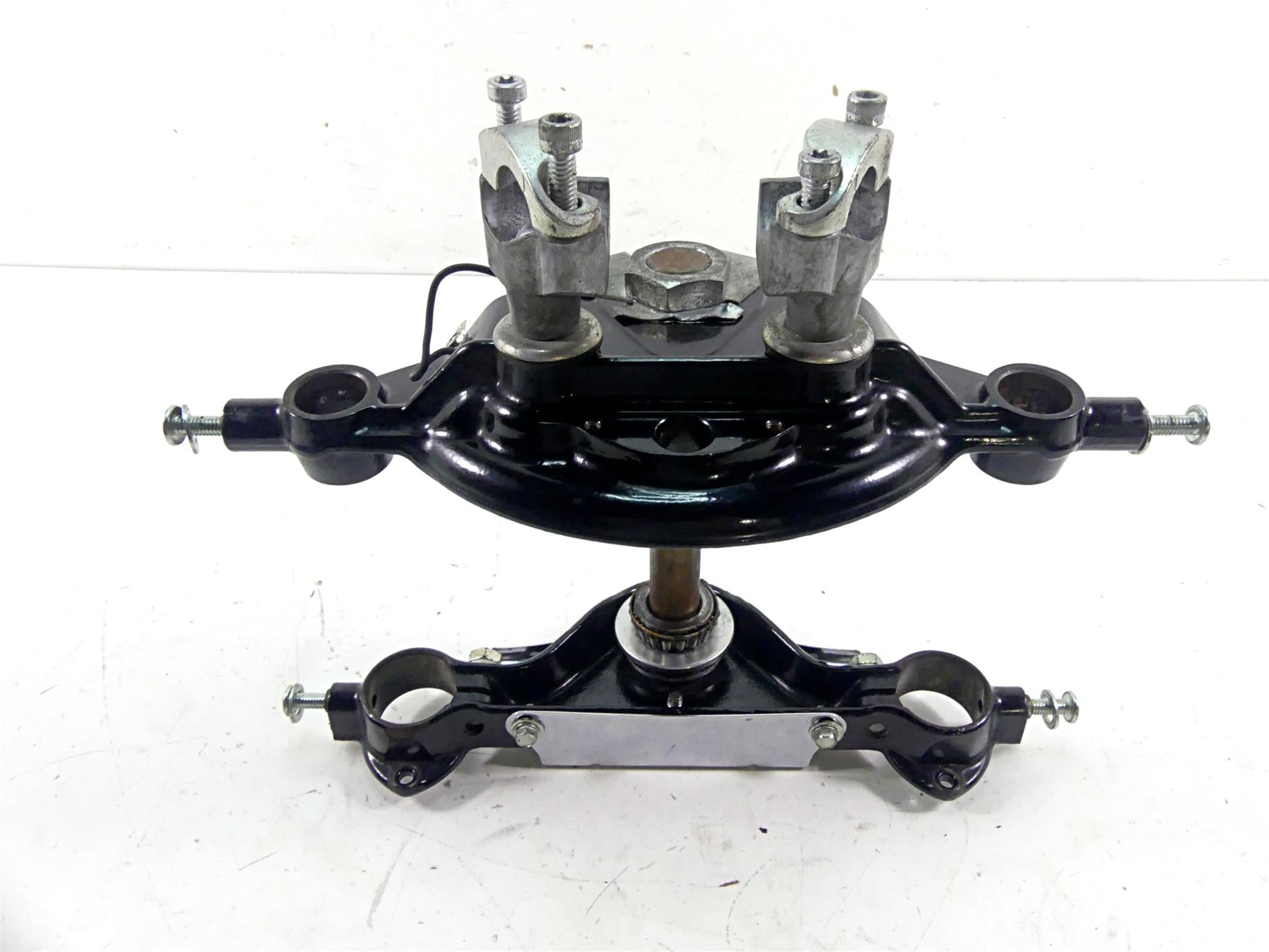 2006 Harley Touring FLHTCU SE E-Glide Upper & Lower Triple Tree Set 45446-87A {{ shop.shopifyCountryName }} - Mototech271