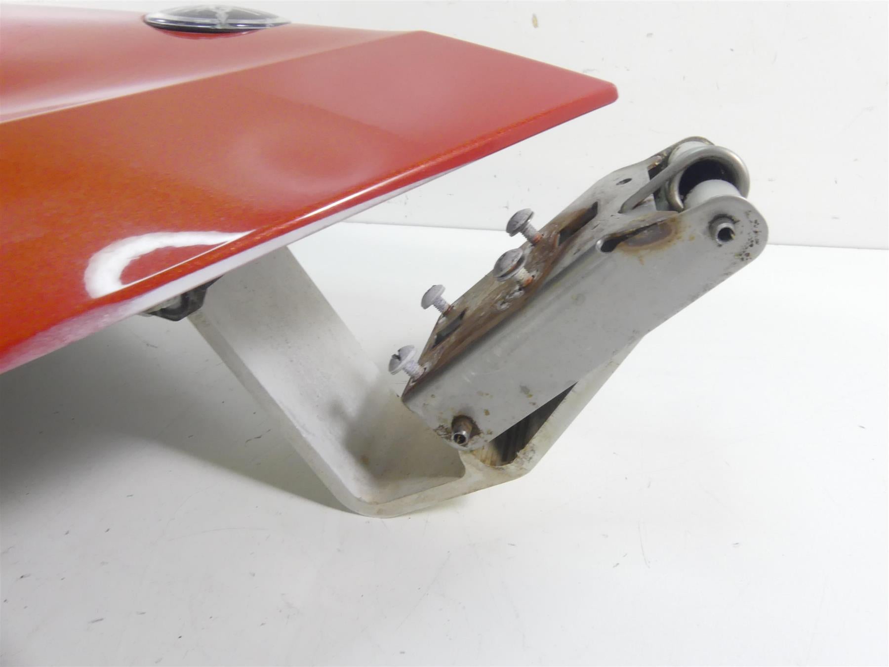 2017 Yamaha Waverunner VX 1050 CS Front Hood Lid Engine Cover F2X-U517B-00-P6 {{ shop.shopifyCountryName }} - Mototech271