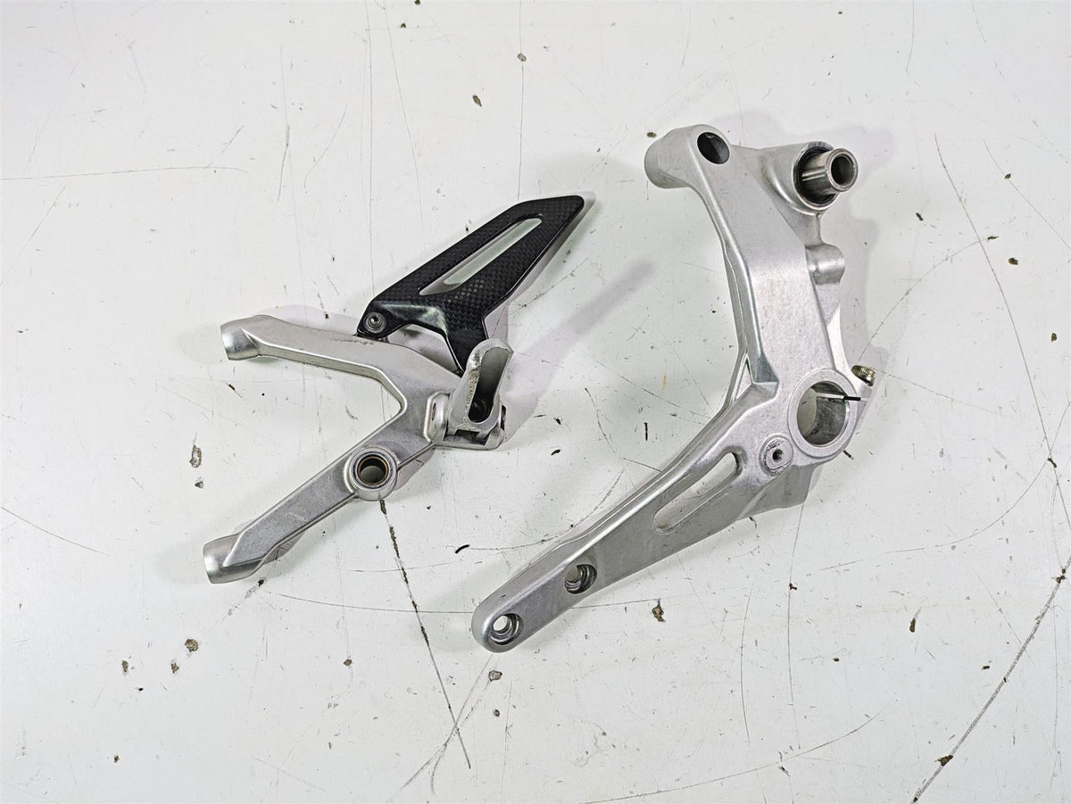 2015 Ducati Panigale 1299 S Left Footpeg & Frame Holder 8291E061AA 82424631AA {{ shop.shopifyCountryName }} - Mototech271