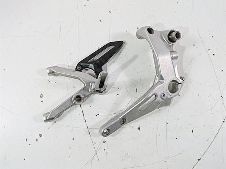 2015 Ducati Panigale 1299 S Left Footpeg & Frame Holder 8291E061AA 82424631AA {{ shop.shopifyCountryName }} - Mototech271