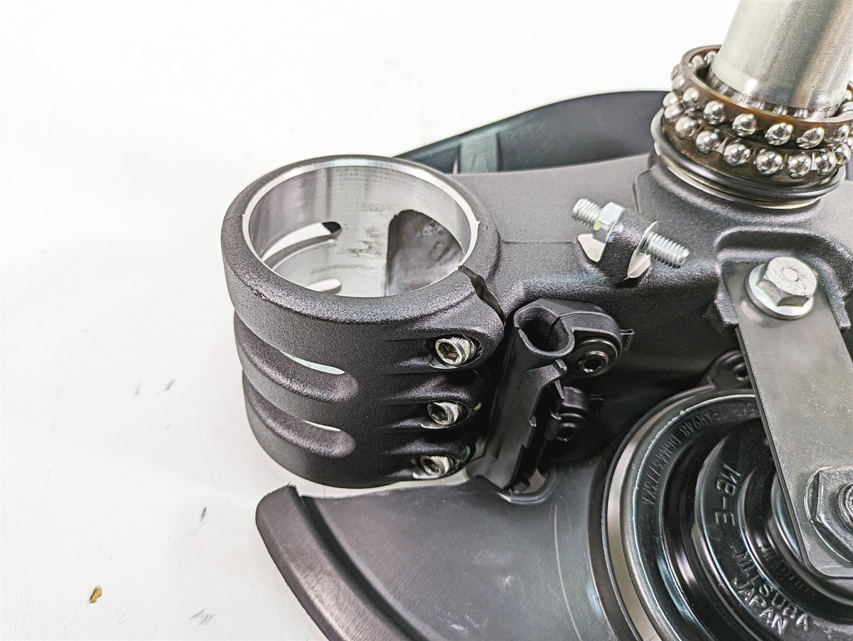 2016 Ducati Panigale 1299 S Lower Triple Tree 58mm Clamp Ohlins 34220681AA {{ shop.shopifyCountryName }} - Mototech271