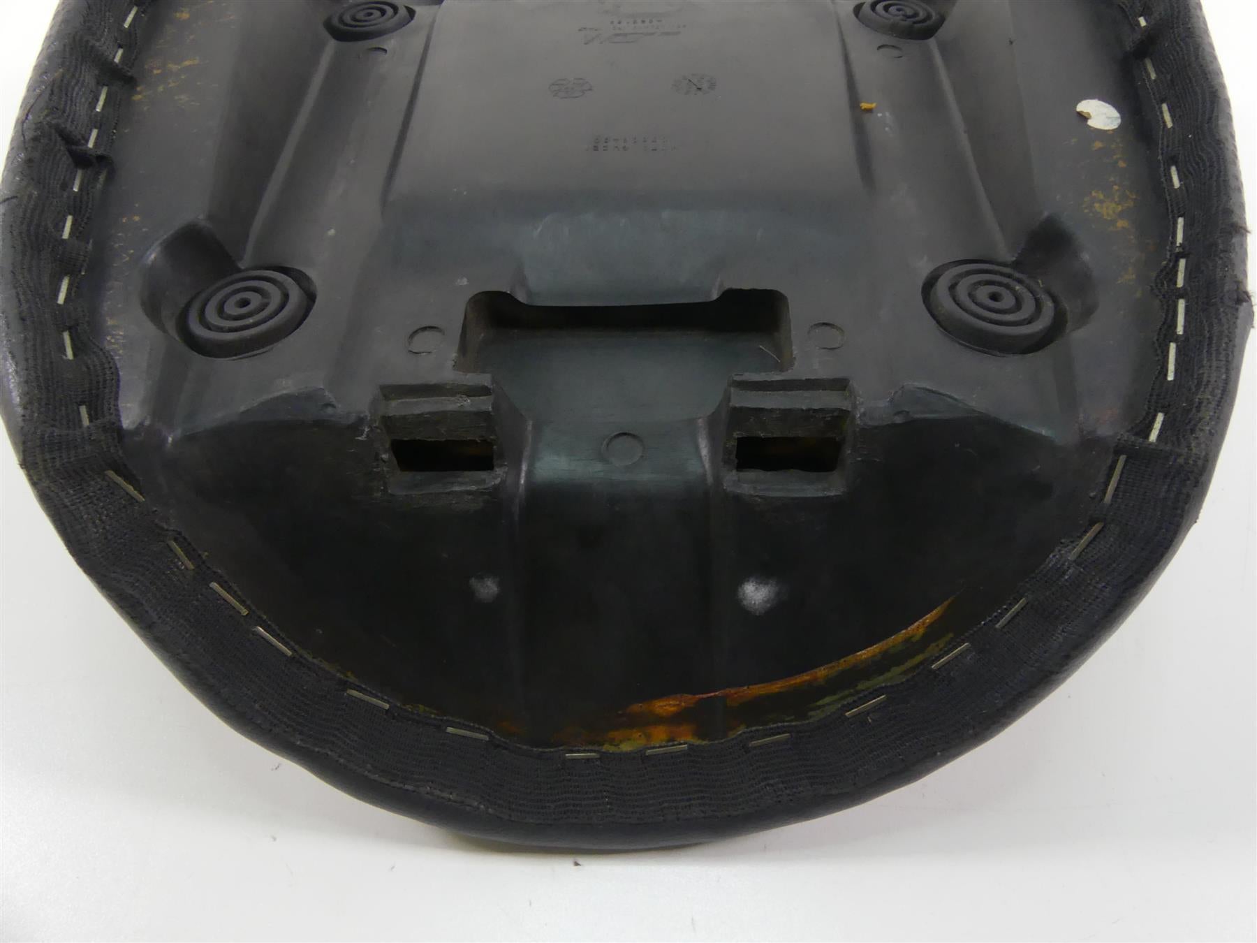 2001 Moto Guzzi California Sp 1100 Front Rider Driver Seat Saddle GU03460530 {{ shop.shopifyCountryName }} - Mototech271
