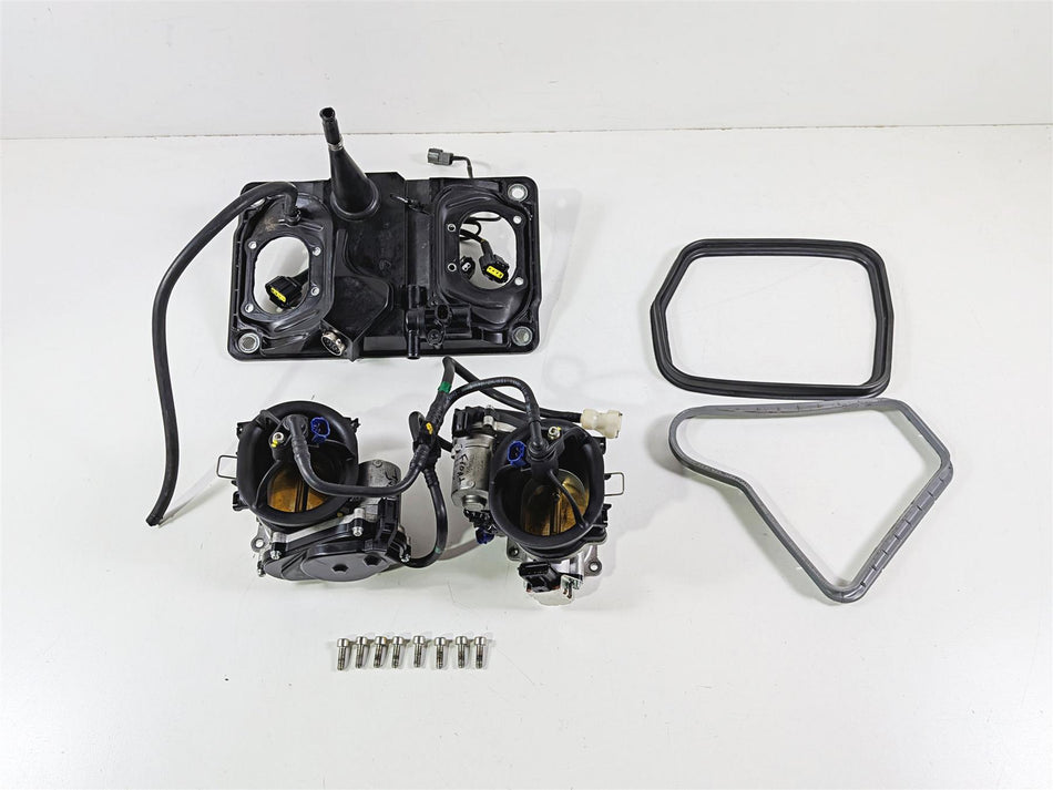 2017 Ducati 959 Panigale Throttle Bodies Fuel Injectors & Wiring 28240921A-Mototech271