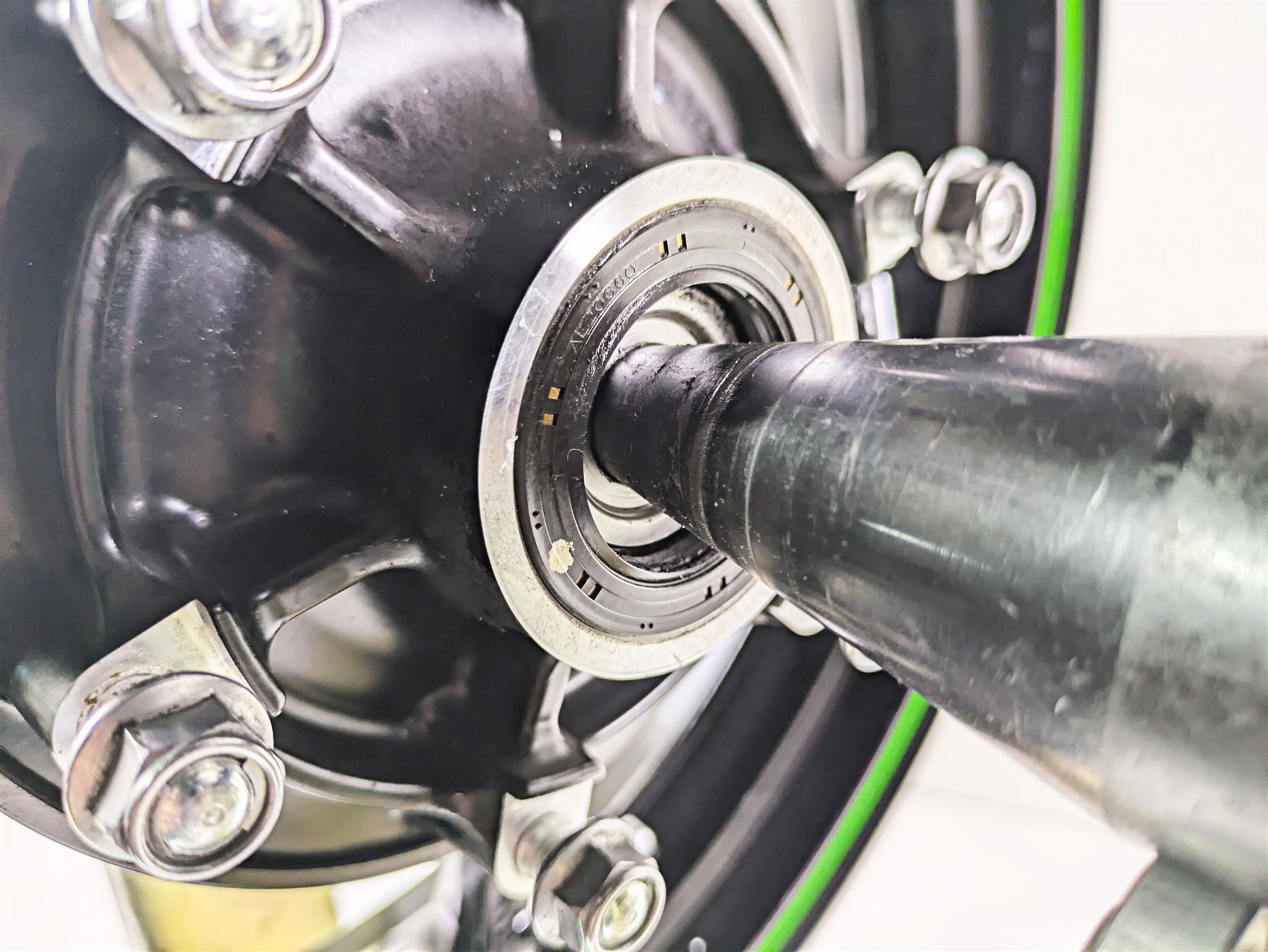 2023 Kawasaki EX400 Ninja Straight 17x4 Rear Wheel Rim 41073-0753-QT {{ shop.shopifyCountryName }} - Mototech271
