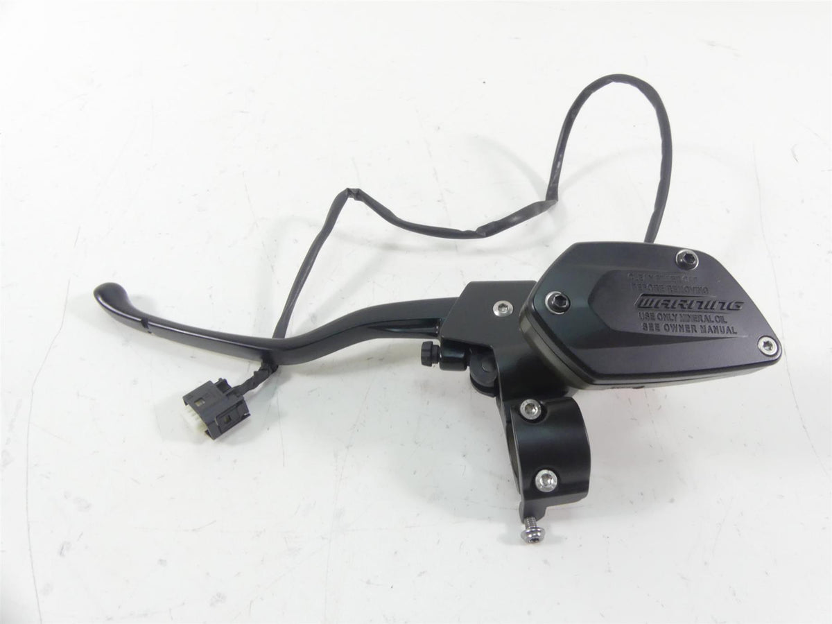 2015 BMW K1600GT K48 Clutch Master Cylinder + Lever 32728533722 {{ shop.shopifyCountryName }} - Mototech271