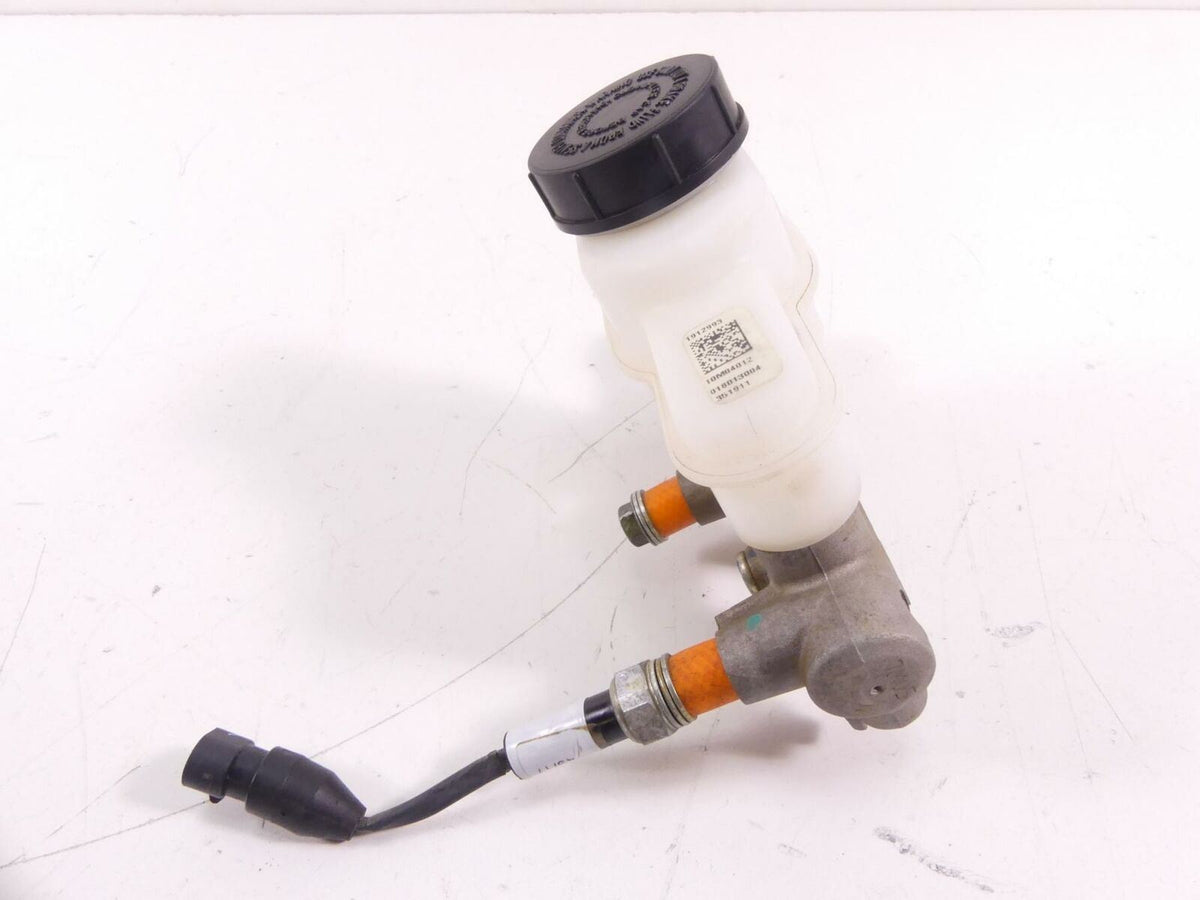 2018 Polaris RZR XP 1000 EPS High Lifter Brake Master Cylinder 1911982 {{ shop.shopifyCountryName }} - Mototech271