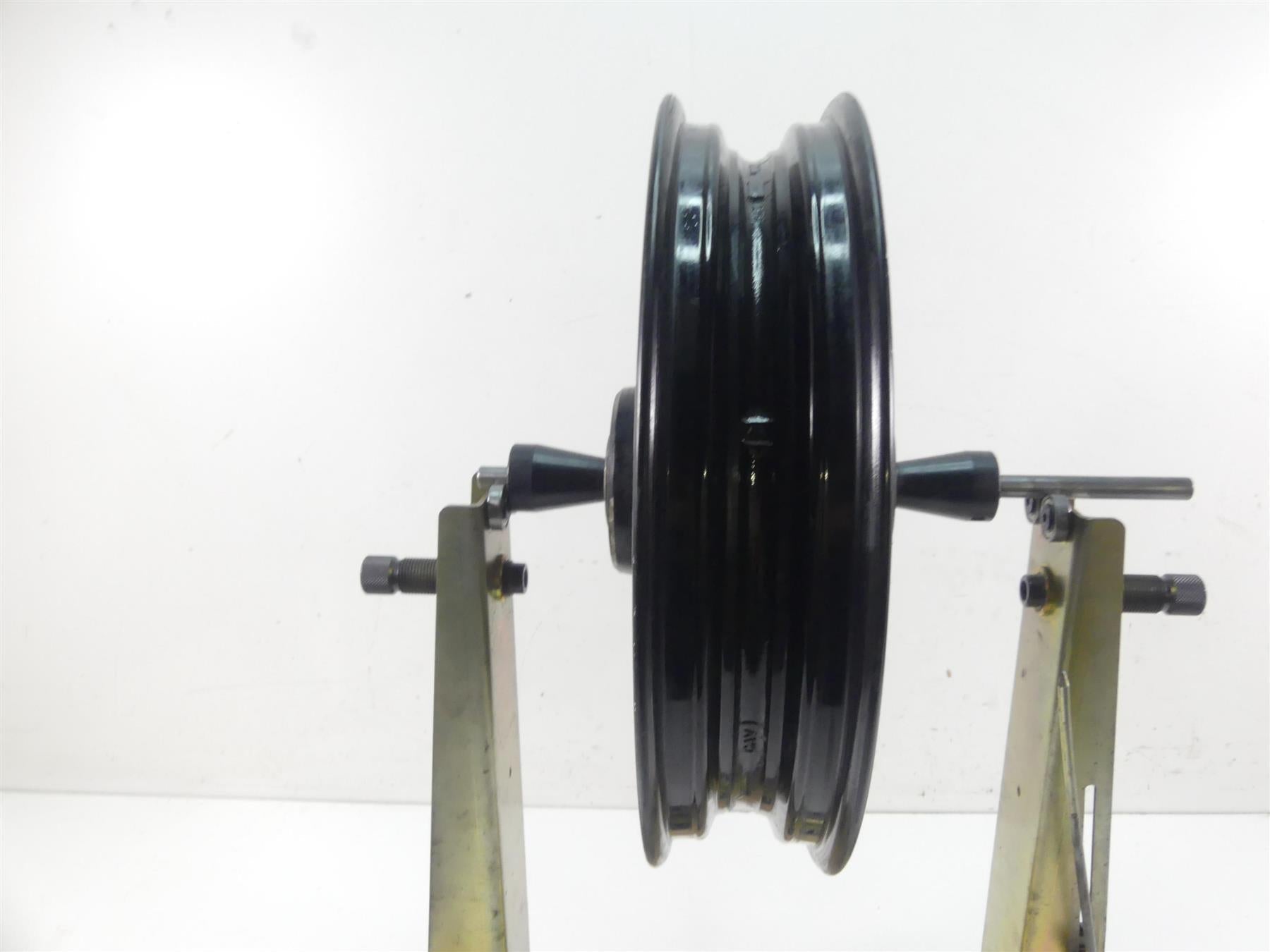 2014 Harley FXDF Dyna Fat Bob Straight 16x3 Front Wheel Rim 43300254 {{ shop.shopifyCountryName }} - Mototech271