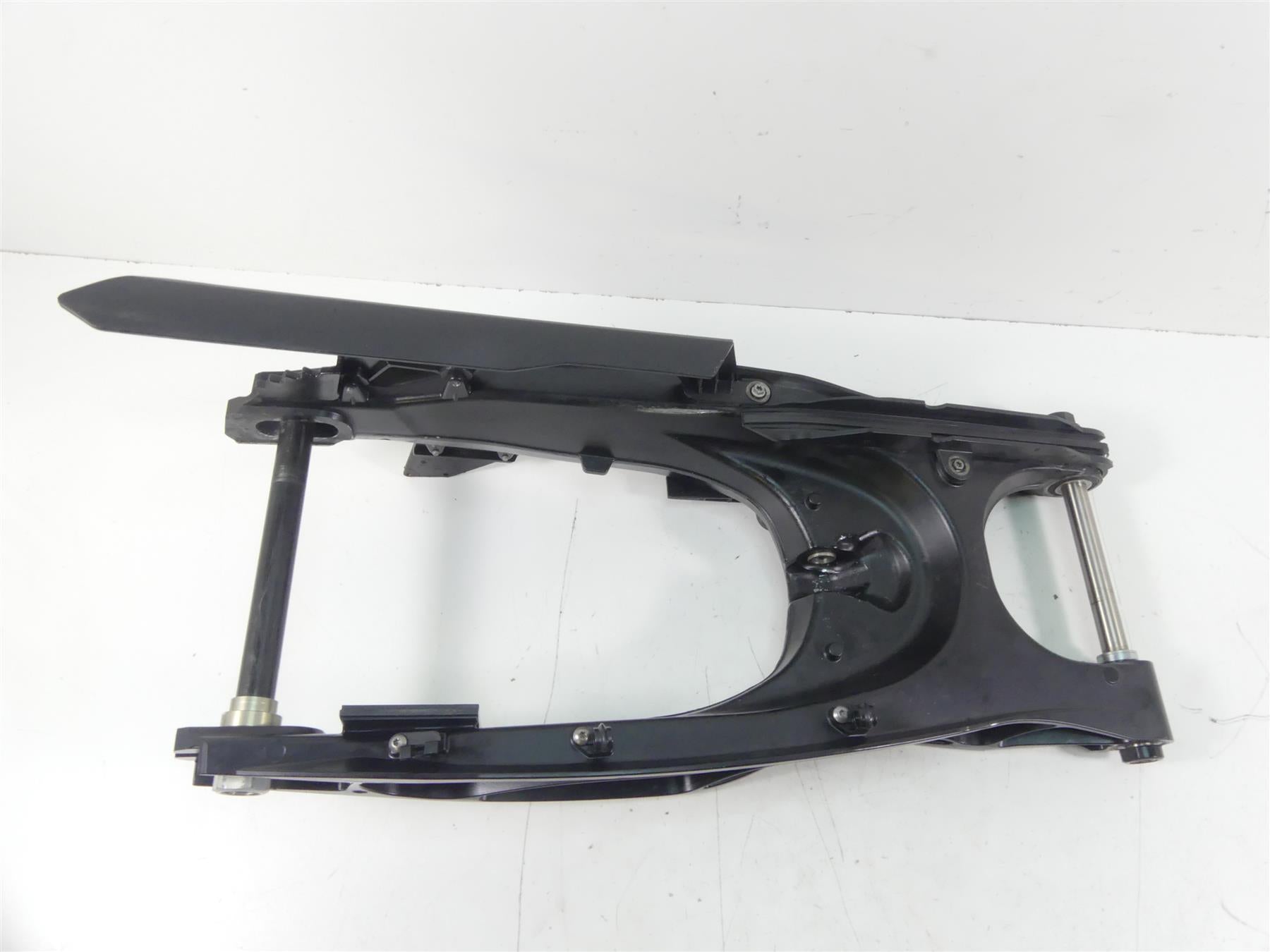 2015 KTM 1190 Adventure R Swingarm Swing Arm + Axle 60303298000 6070403004433 {{ shop.shopifyCountryName }} - Mototech271