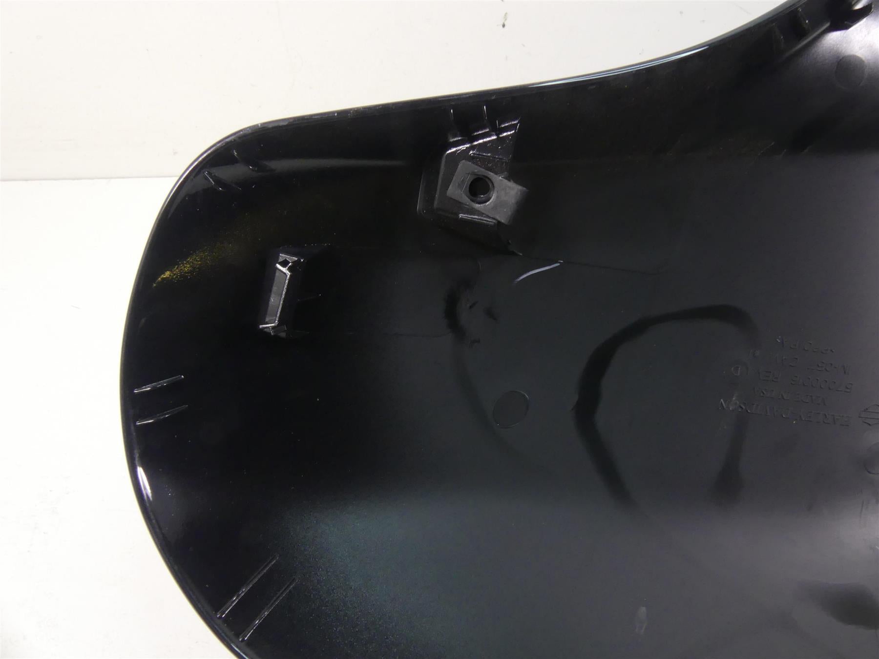2016 Harley Touring FLHTP Electra Glide Front Outer Nose Fairing 57000016 {{ shop.shopifyCountryName }} - Mototech271