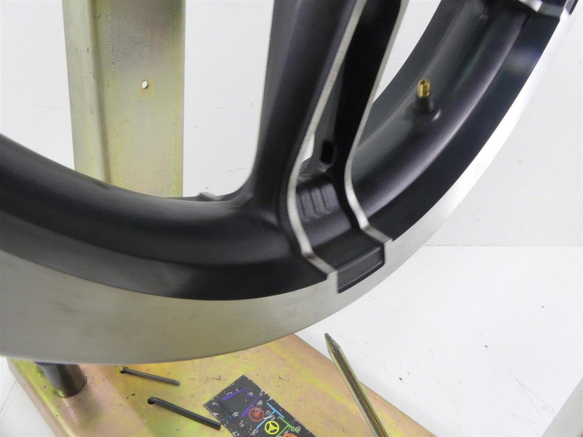 2014 Harley Touring FLHX Street Glide Front 19x3.5 Wheel Rim -Read 43300027 {{ shop.shopifyCountryName }} - Mototech271