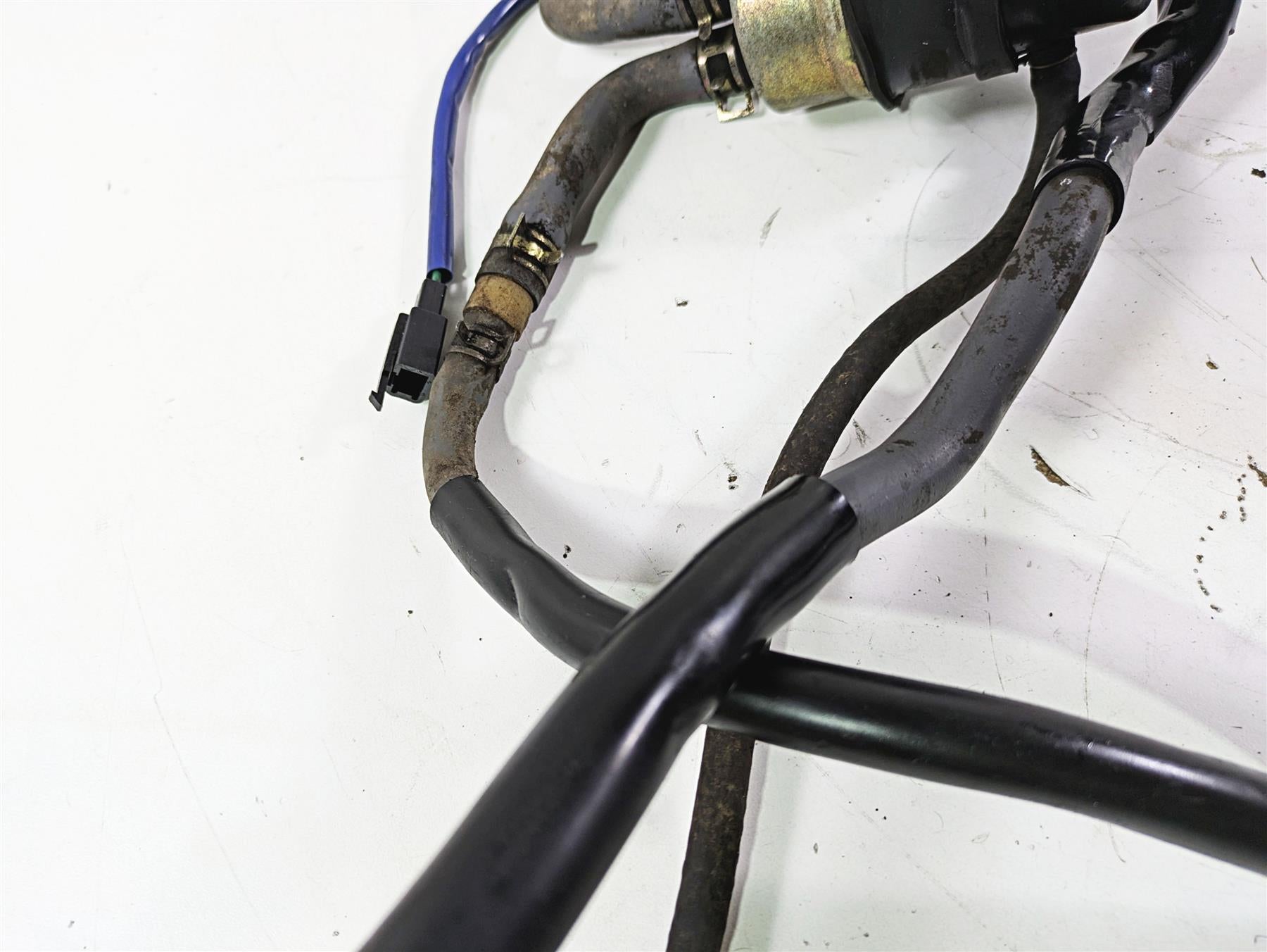 2001 Honda VT1100 Shadow Sabre Fuel Gas Petrol Pump 16710-MCK-315 {{ shop.shopifyCountryName }} - Mototech271