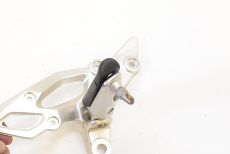 2016 BMW R1200R R1200 R K53 Right Rider Driver Footpeg Foot Peg 46718540797 {{ shop.shopifyCountryName }} - Mototech271
