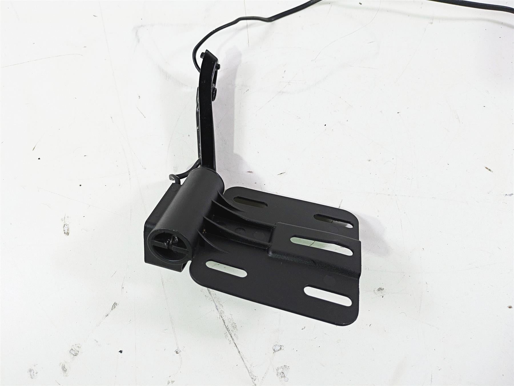 2017 Harley FLS Softail Slim Side License Plate Holder 67900115 {{ shop.shopifyCountryName }} - Mototech271
