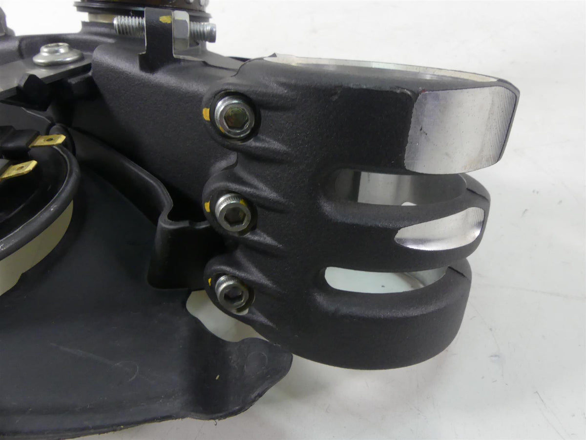 2020 Ducati Panigale V2 Lower Triple Tree Steering Clamp 58mm 342P0691AA {{ shop.shopifyCountryName }} - Mototech271