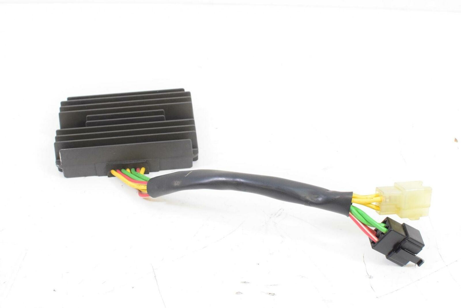 2010 Ducati Hypermotard 1100 Evo SP Rectifier Voltage Regulator 54040111C {{ shop.shopifyCountryName }} - Mototech271