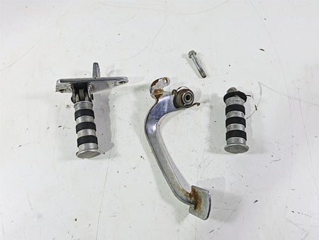 2002 Honda VT1100 Shadow Sabre Right Foot Pegs & Brake Pedal Set 50615-MCK-A00 {{ shop.shopifyCountryName }} - Mototech271