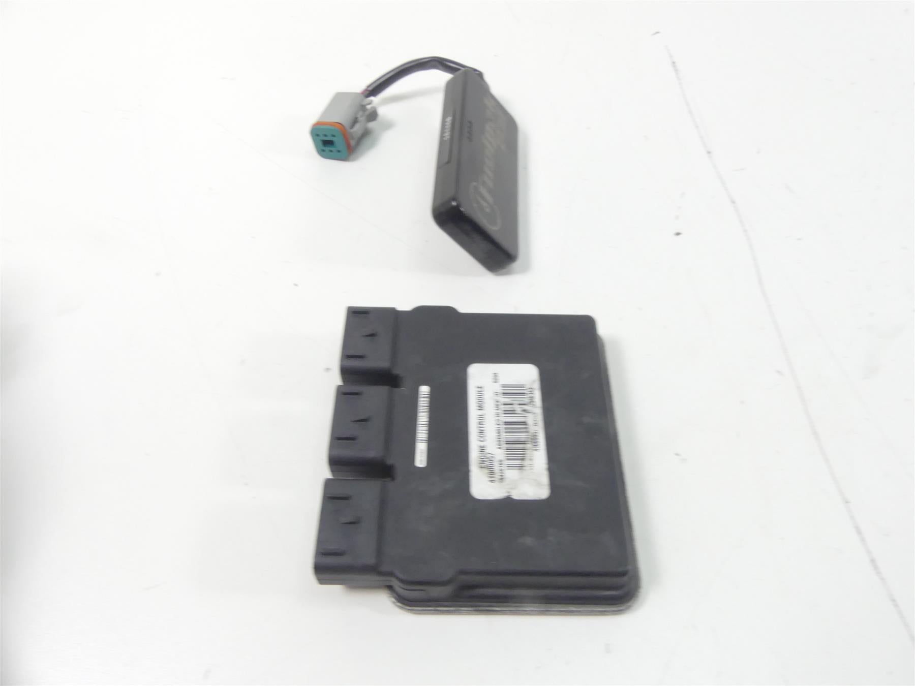 2016 Harley Touring FLTRX Road Glide Cdi Ecm Ecu Engine Control Module + Vance Hines Fuelpak Fp3 41000057 184468 66005 {{ shop.shopifyCountryName }} - Mototech271