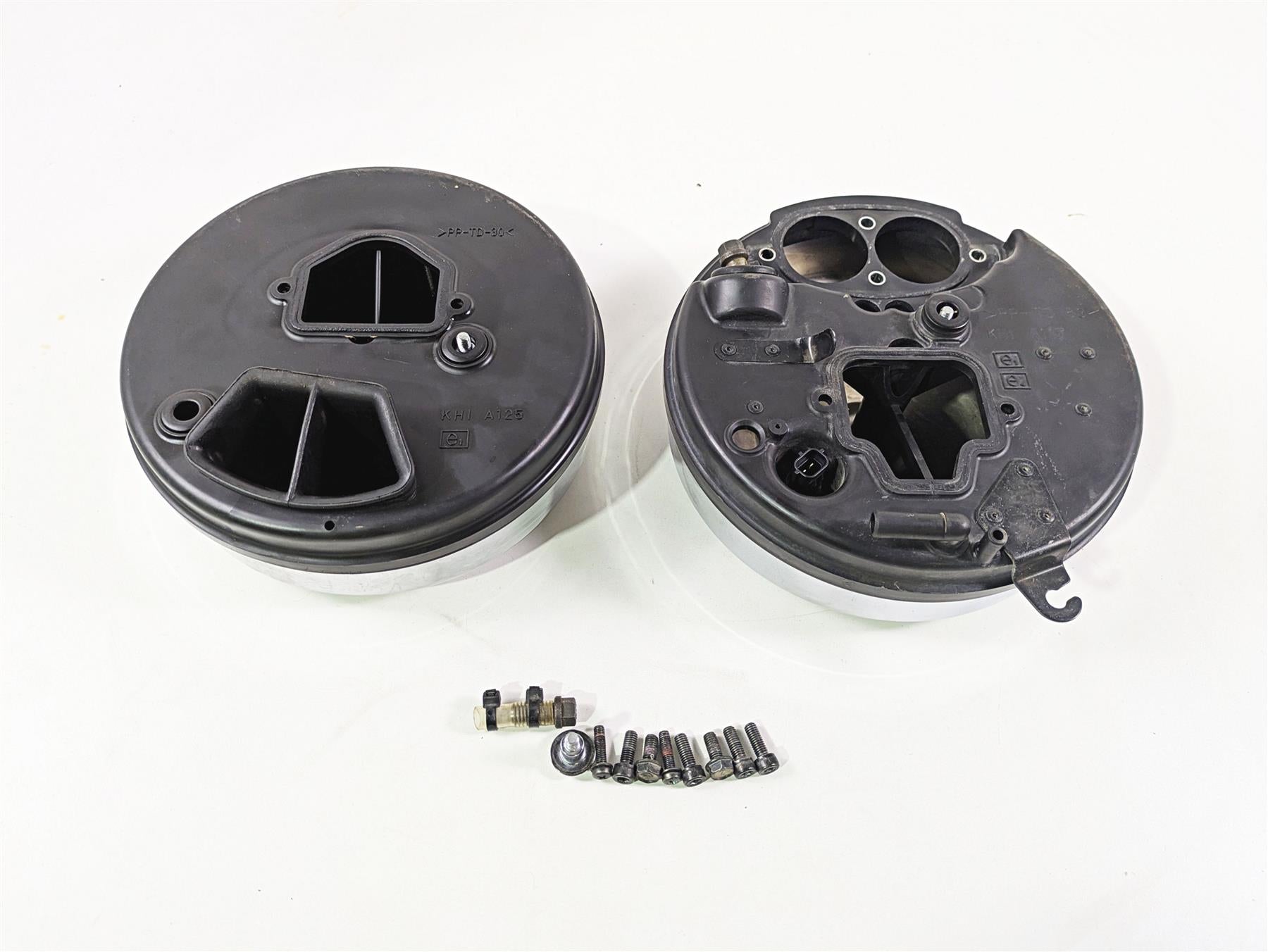 2008 Kawasaki VN1600 Vulcan Nomad Air Filter Cleaner Breather Set 11011-1672 {{ shop.shopifyCountryName }} - Mototech271