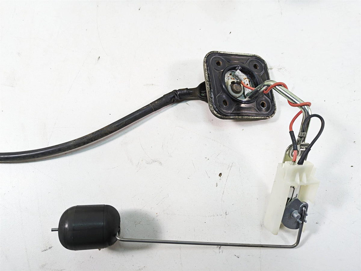 2009 Yamaha XV1900 Raider Fuel Gas Petrol Pump & Sender D7-13907-00-00 {{ shop.shopifyCountryName }} - Mototech271