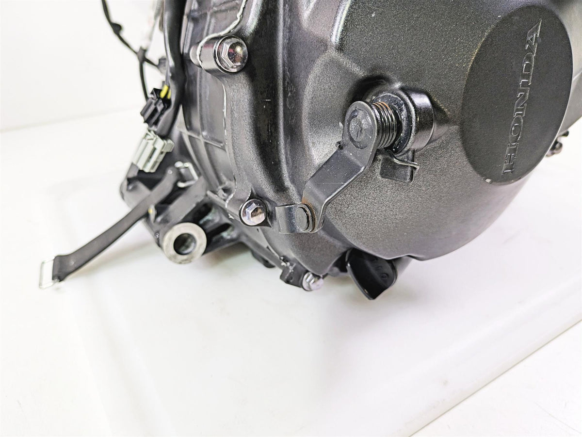 2017 Honda CBR600RR PC40E Engine Motor -FOR PARTS -READ 11000-MFJ-D00 {{ shop.shopifyCountryName }} - Mototech271