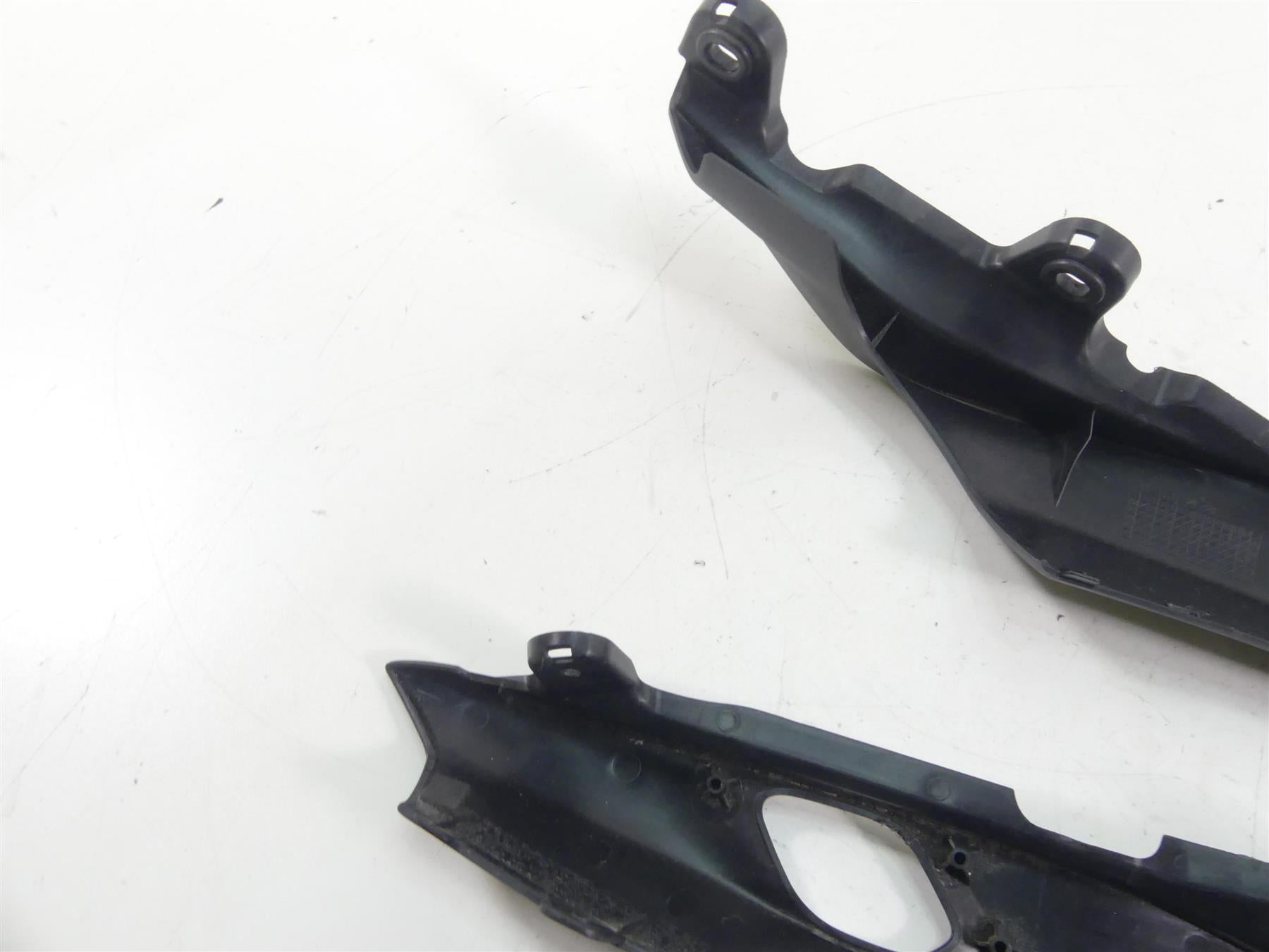 2022 Yamaha MT09 FZ09 Rear Tail Side Cover Fairing Set B7N-21711-00-00 {{ shop.shopifyCountryName }} - Mototech271