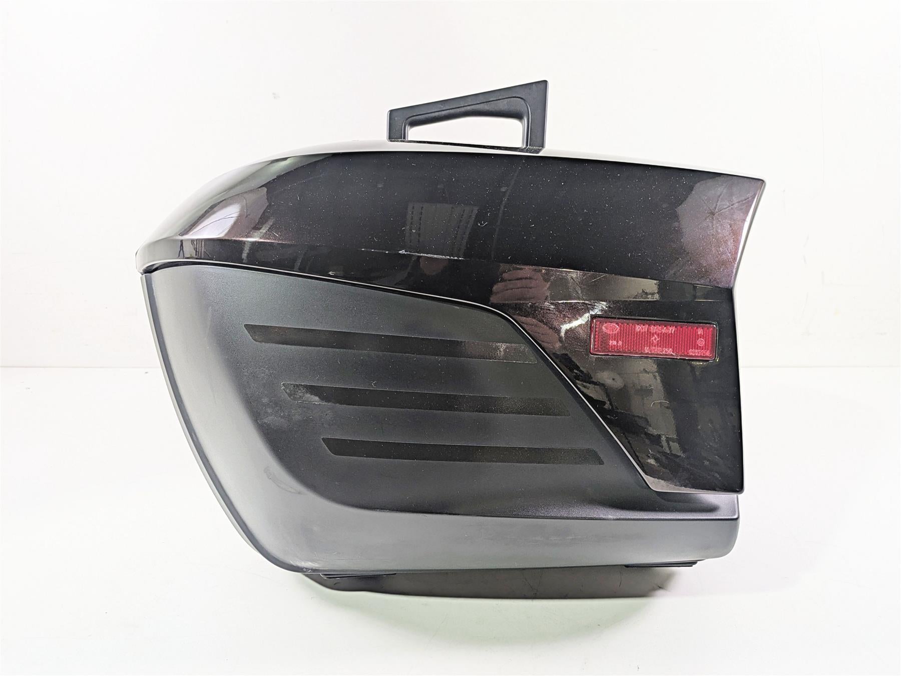 2016 BMW R1200RT K52 Left Saddlebag Saddle Bag 46547728663 {{ shop.shopifyCountryName }} - Mototech271