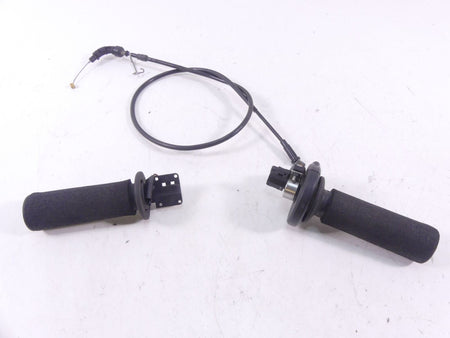 2005 BMW R1200GS K25 Left Right Heated Driver Rider Grip Grab Set 61317671605 {{ shop.shopifyCountryName }} - Mototech271