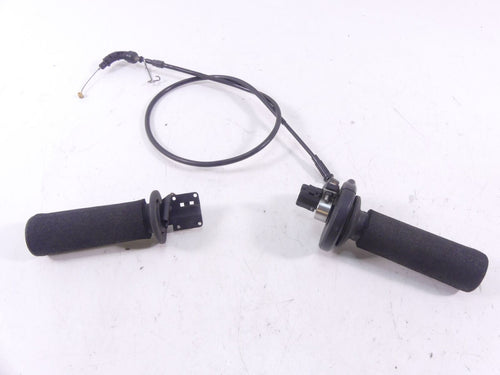 2005 BMW R1200GS K25 Left Right Heated Driver Rider Grip Grab Set 61317671605 | Mototech271