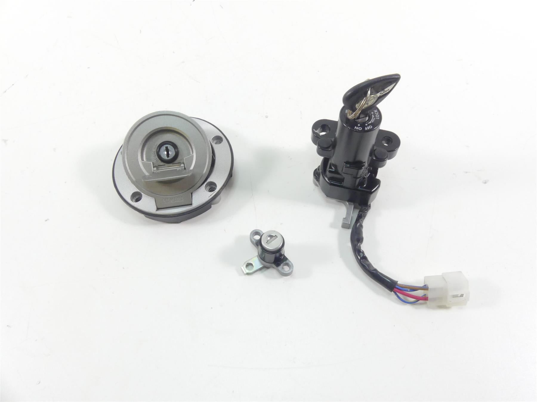 2009 Yamaha XV1700 Road Star Warrior Ignition Switch + Key -Read 5PX-82501-10-00 {{ shop.shopifyCountryName }} - Mototech271
