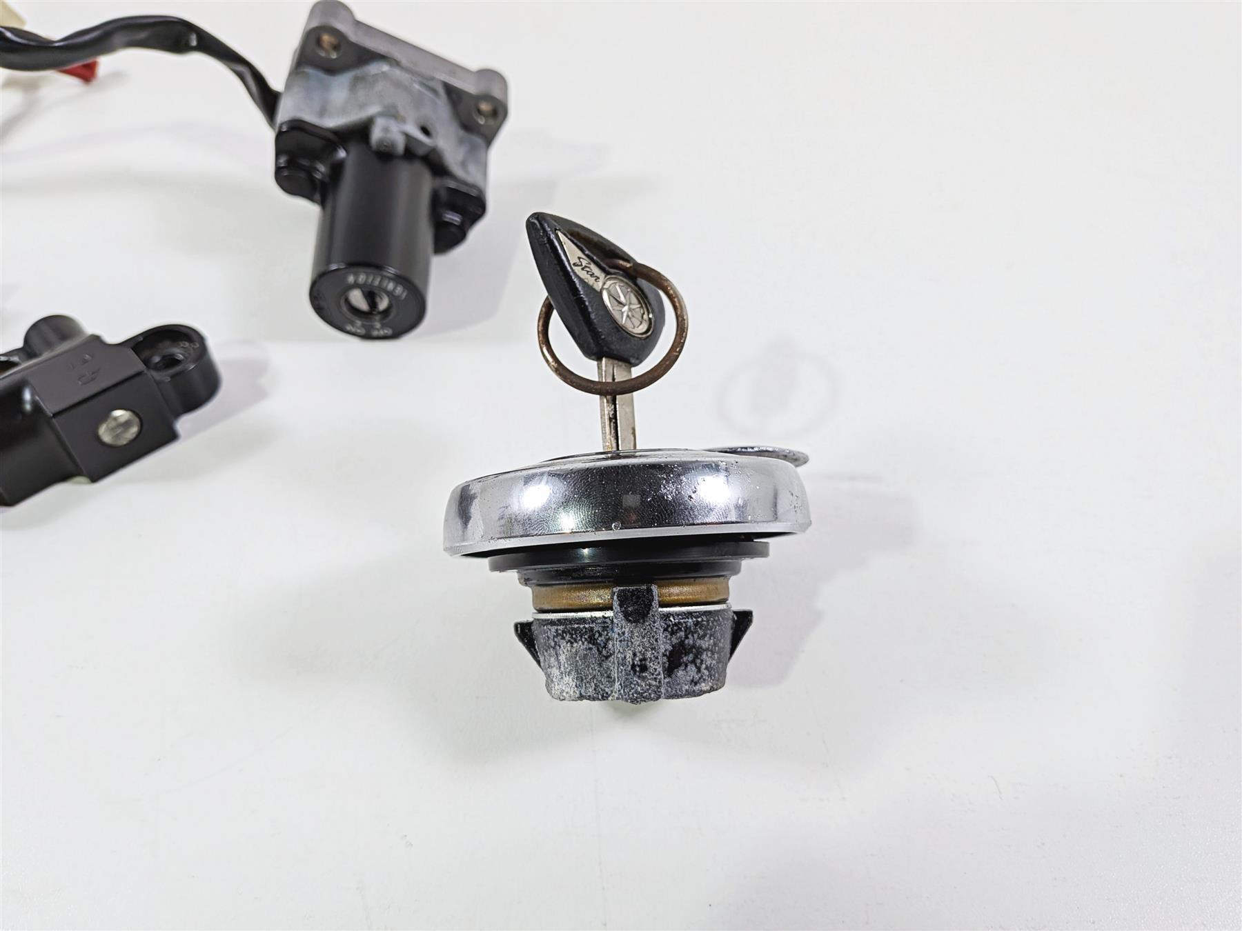 2012 Yamaha XV1900 Raider S Ignition Switch Key Lock Set 5C7-82510-10-00 {{ shop.shopifyCountryName }} - Mototech271
