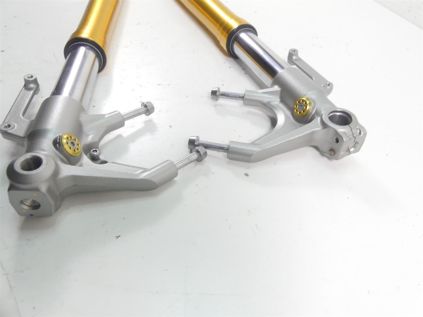 2017 Triumph Thruxton 1200 R Straight Showa Front Fork Legs T2041607 T2041608 {{ shop.shopifyCountryName }} - Mototech271