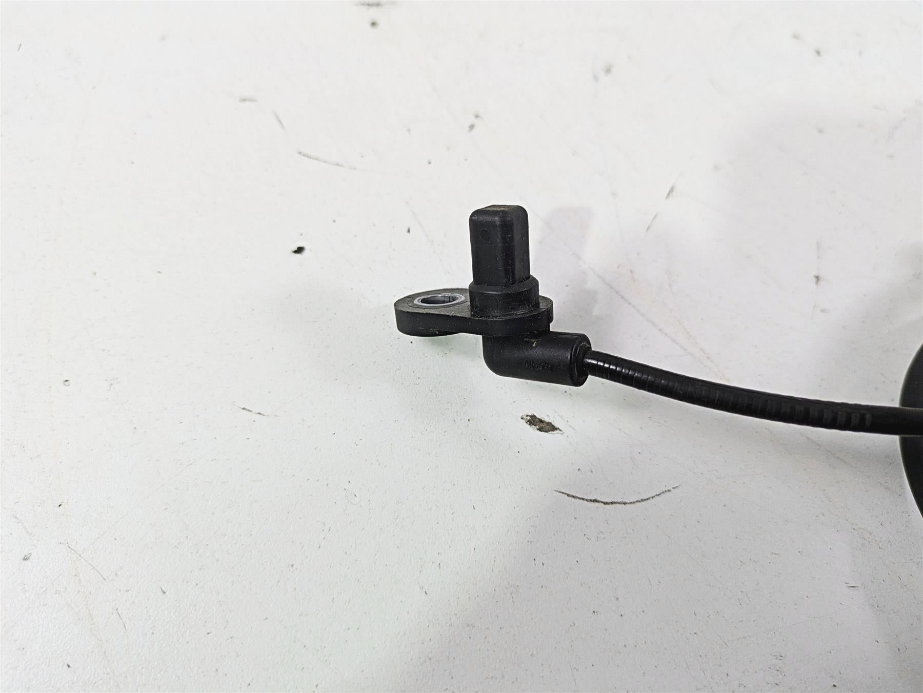 2012 Yamaha XT1200 Super Tenere Front Abs Brake Wheel Speed Sensor 23P-85970-00 {{ shop.shopifyCountryName }} - Mototech271
