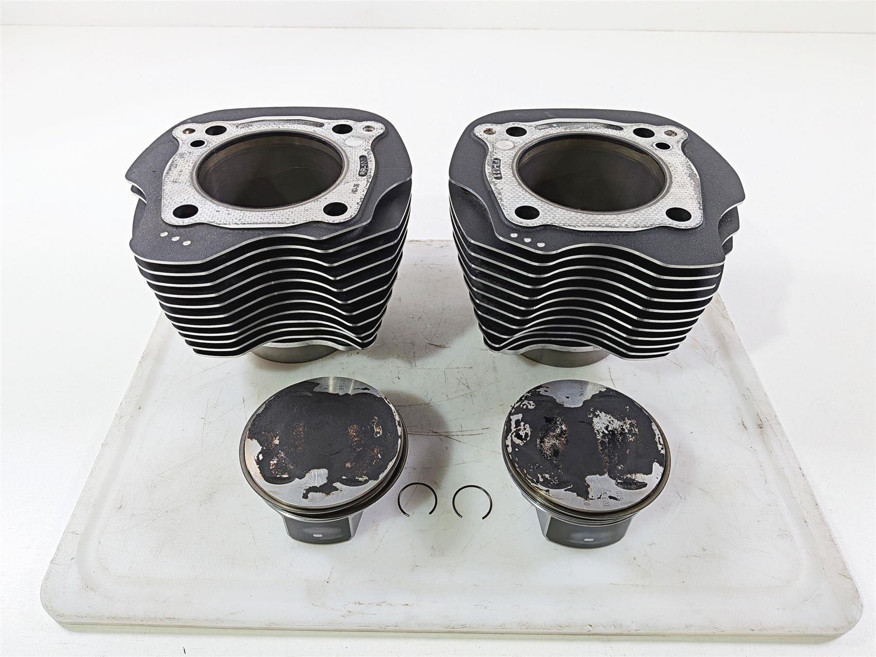 2024 Harley Softail FXLRST Low Rider Cylinder & Piston Set 117ci M8 3k 16800387 {{ shop.shopifyCountryName }} - Mototech271