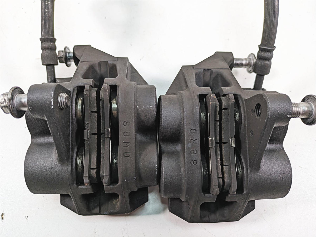 2009 Yamaha XV1900 Raider Front Brake Calipers 1D7-2580T-10-00 1D7-2580U-10-00 {{ shop.shopifyCountryName }} - Mototech271