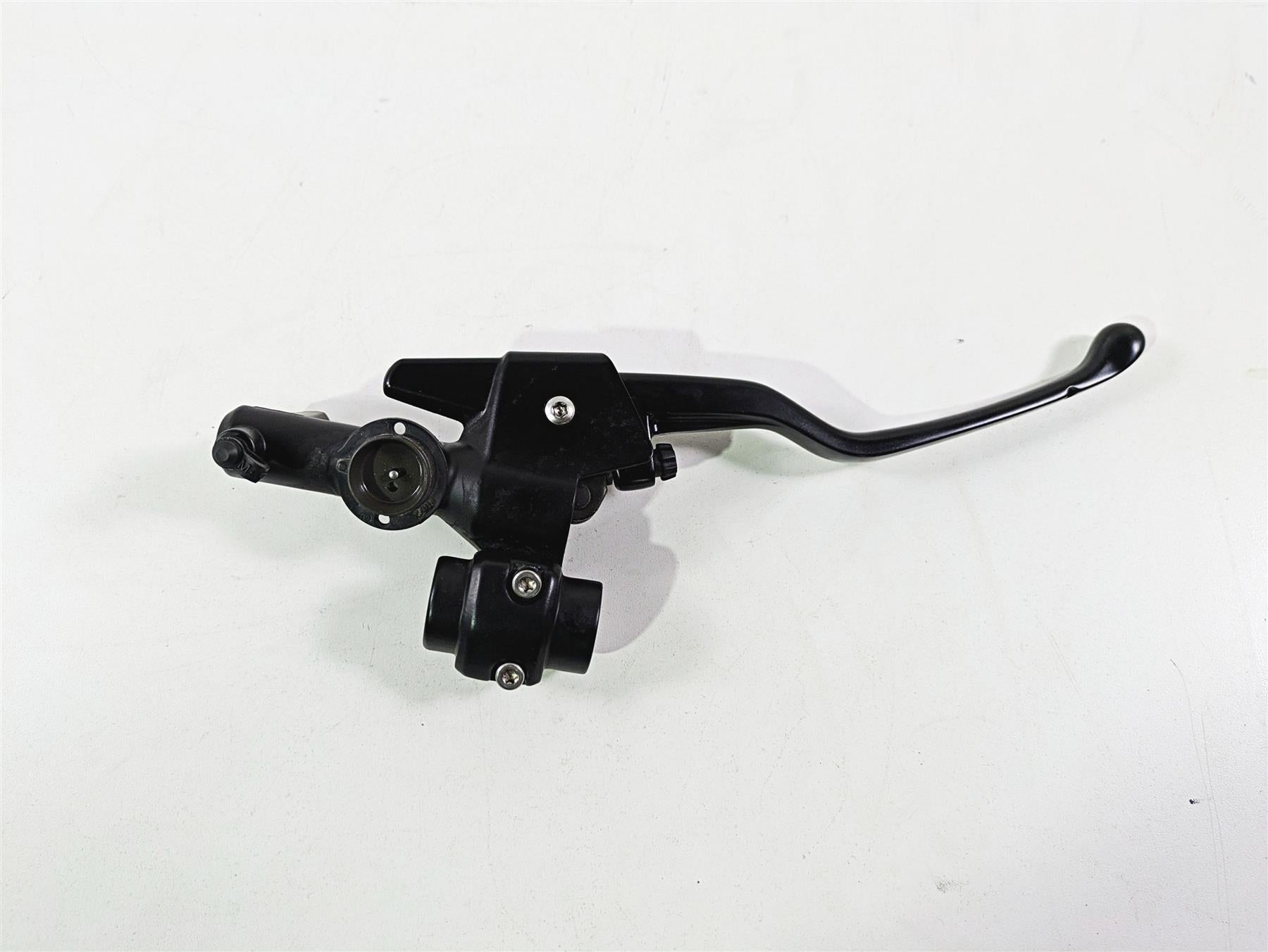 2010 BMW R1200RT K26 Front Brake Master Cylinder + Lever 32727727306 {{ shop.shopifyCountryName }} - Mototech271