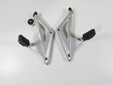 2019 BMW R1250RT K52 Rear Passenger Footpeg Set 46718534789 46718534790 {{ shop.shopifyCountryName }} - Mototech271