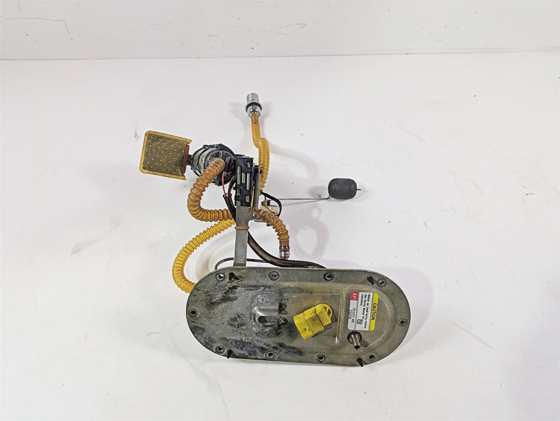 2007 Harley Touring FLHRSE CVO Road King Fuel Gas Petrol Pump - Tested  75127-06